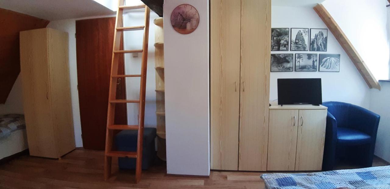 Chalupa U Studánky Adršpach Kültér fotó